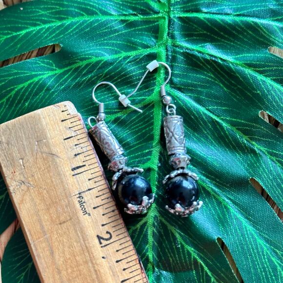 BOGO FREE BLACK
BEADED EARRINGS DANGLE - Picture 4 of 5